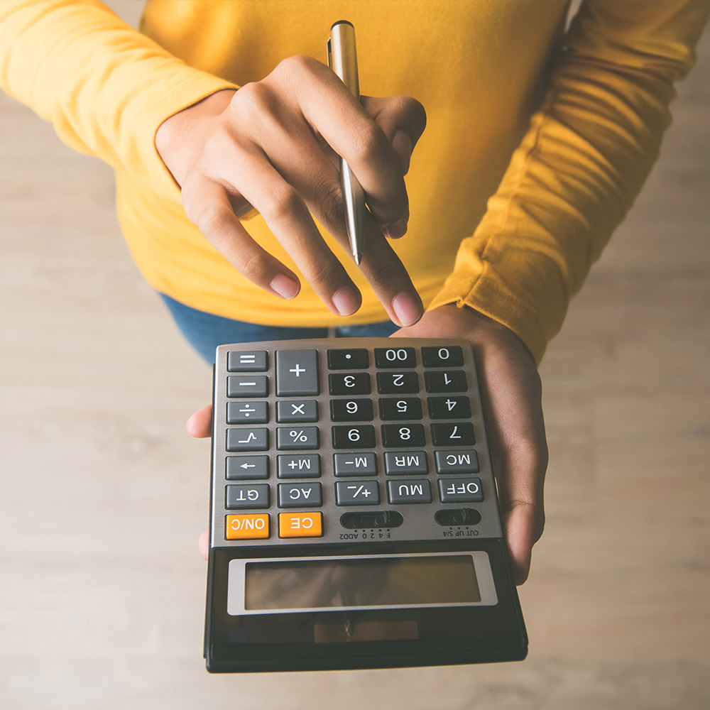 Mennyibe kerül egy iroda kialakítása? Költségbecslés és tényezők