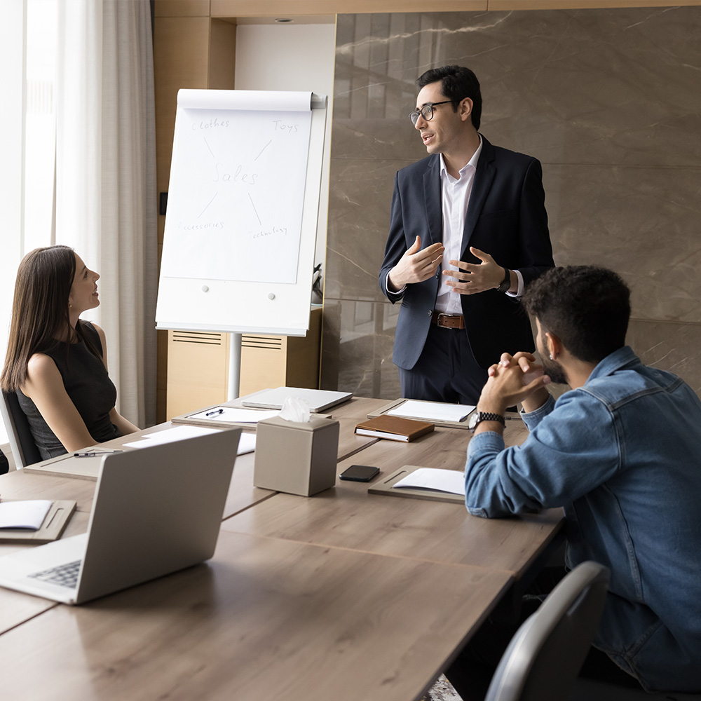 Szolgáltatott vagy hagyományos Ióiroda? Melyiket válaszd cégednek?